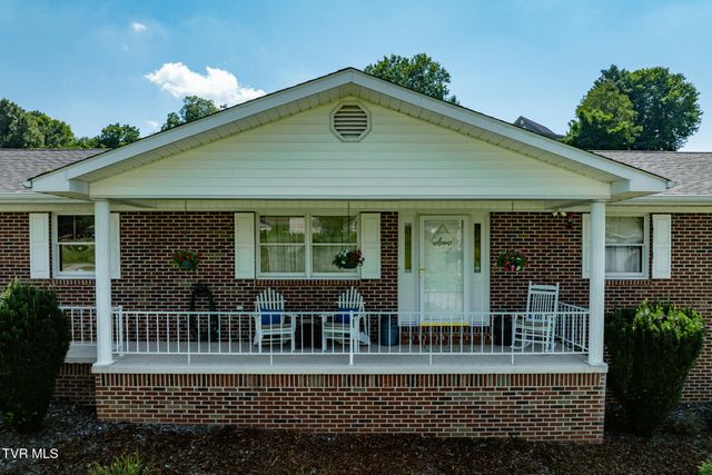 203 Douglas Shed Road, Johnson City, TN 37615