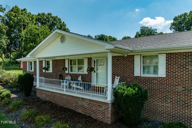 203 Douglas Shed Road, Johnson City, TN 37615