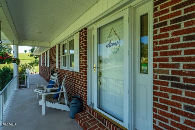 203 Douglas Shed Road, Johnson City, TN 37615