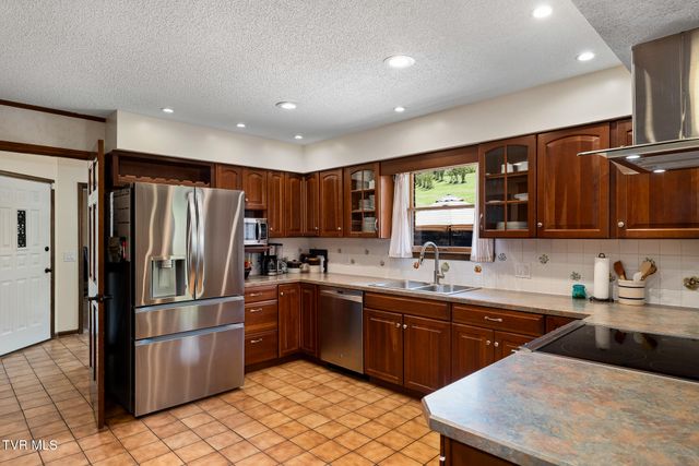 203 Douglas Shed Road, Johnson City, TN 37615