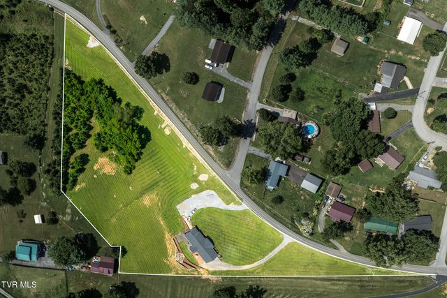 203 Douglas Shed Road, Johnson City, TN 37615