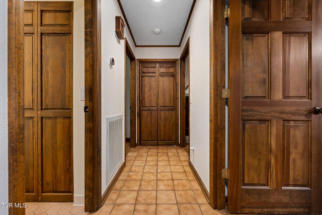 203 Douglas Shed Road, Johnson City, TN 37615
