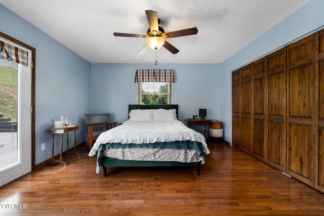 203 Douglas Shed Road, Johnson City, TN 37615