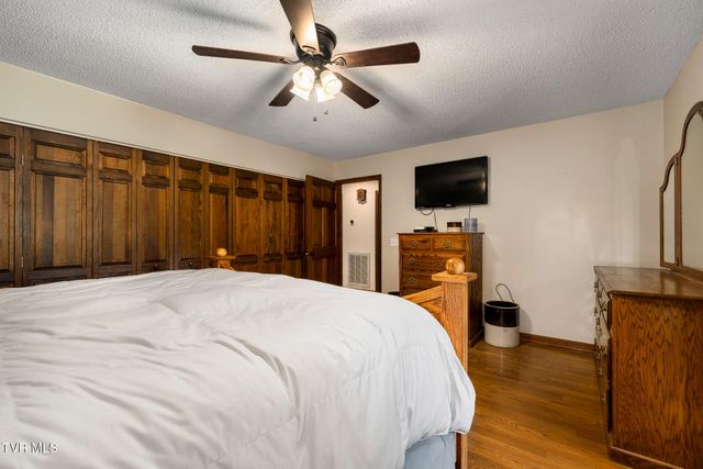 203 Douglas Shed Road, Johnson City, TN 37615
