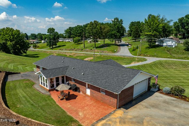 203 Douglas Shed Road, Johnson City, TN 37615