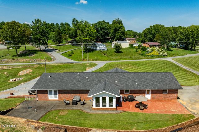 203 Douglas Shed Road, Johnson City, TN 37615