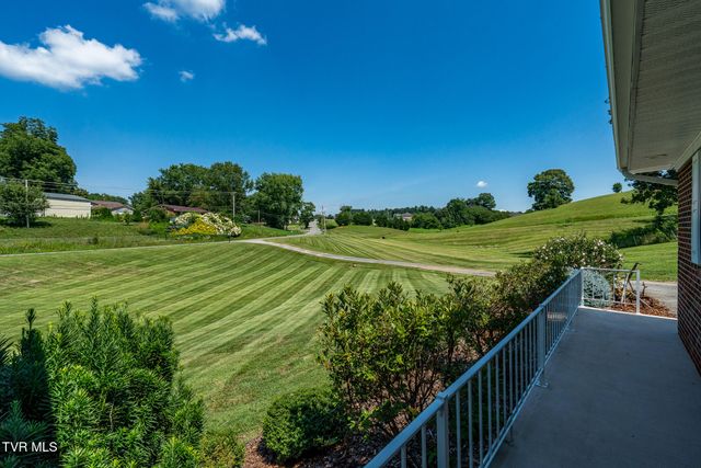 203 Douglas Shed Road, Johnson City, TN 37615