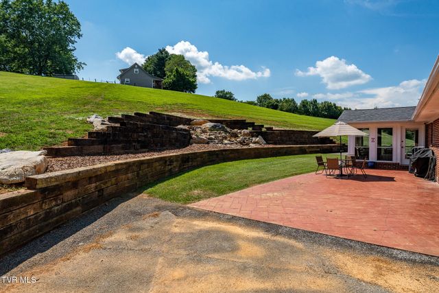 203 Douglas Shed Road, Johnson City, TN 37615