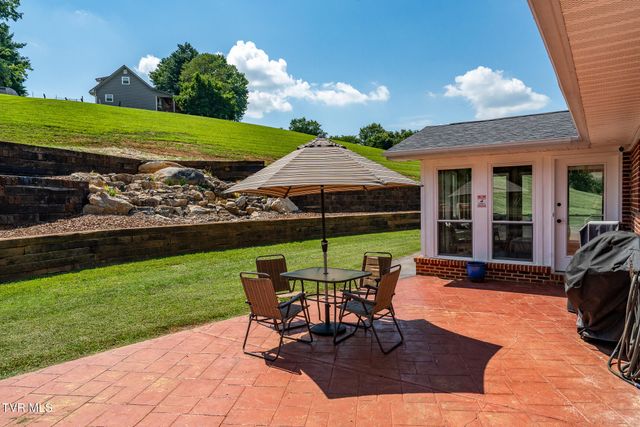 203 Douglas Shed Road, Johnson City, TN 37615
