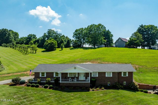 203 Douglas Shed Road, Johnson City, TN 37615