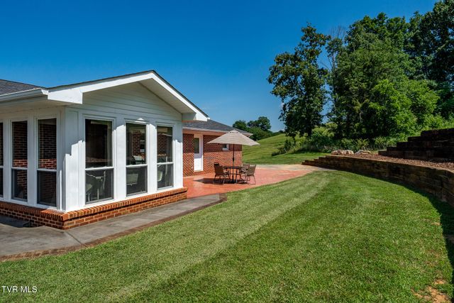 203 Douglas Shed Road, Johnson City, TN 37615