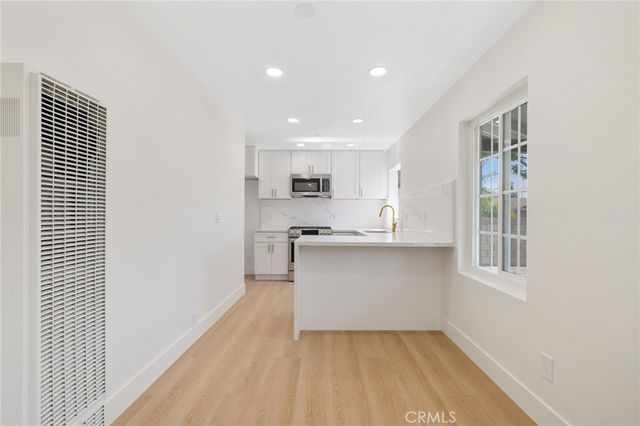 2521 W Stanford Street, Santa Ana, CA 92704