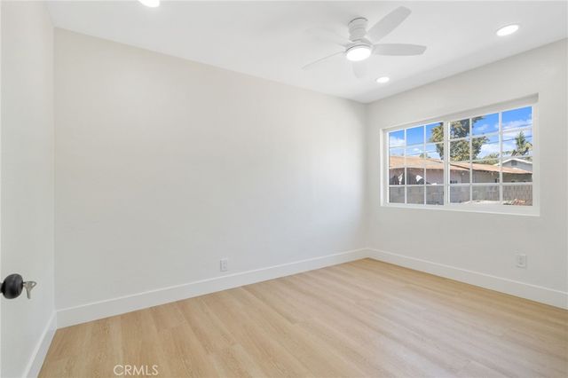 2521 W Stanford Street, Santa Ana, CA 92704