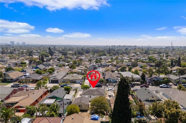 2521 W Stanford Street, Santa Ana, CA 92704