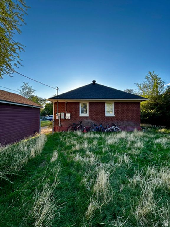 2030 LIBERTY AVE, Ogden, UT 84401 — photo 5