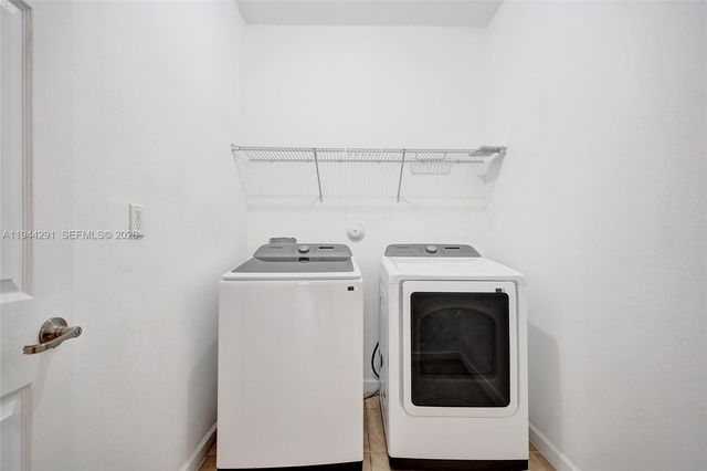 3504 W 94th St, Hialeah, FL 33018