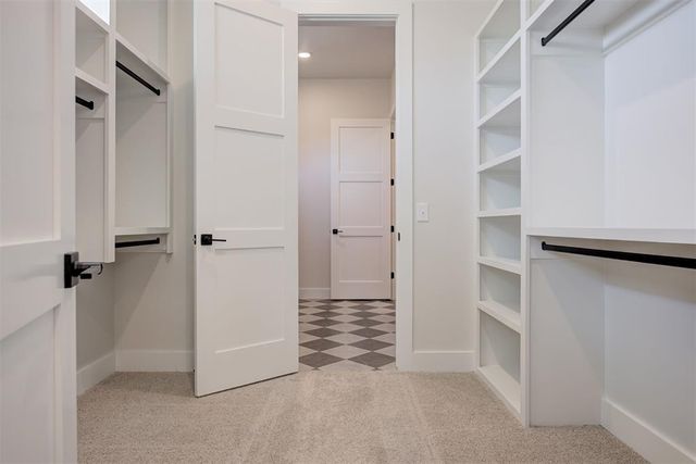 8001 Amber Ridge Drive, Edmond, OK 73034