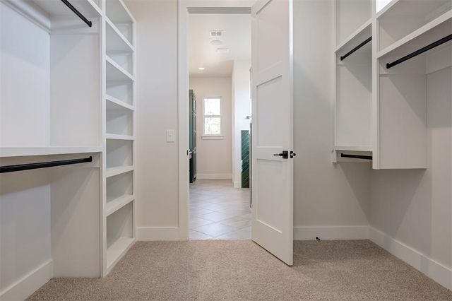 8001 Amber Ridge Drive, Edmond, OK 73034