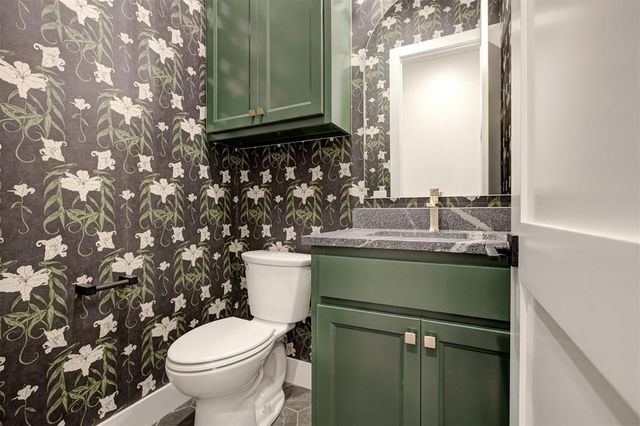 8001 Amber Ridge Drive, Edmond, OK 73034