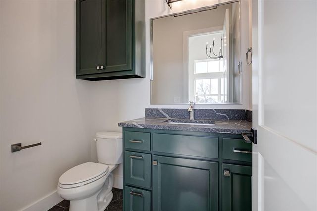 8001 Amber Ridge Drive, Edmond, OK 73034