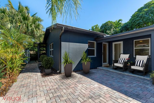 2000 NE 18th Street East, Fort Lauderdale, FL 33305