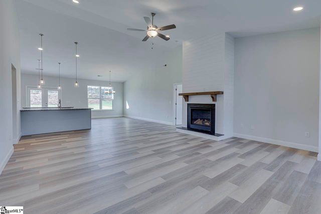 104 Old Glory Court, Pickens, SC 29671