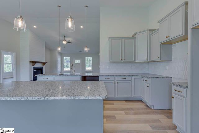 104 Old Glory Court, Pickens, SC 29671