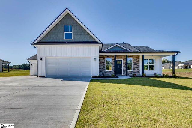 104 Old Glory Court, Pickens, SC 29671