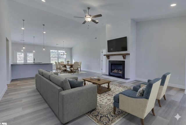 104 Old Glory Court, Pickens, SC 29671