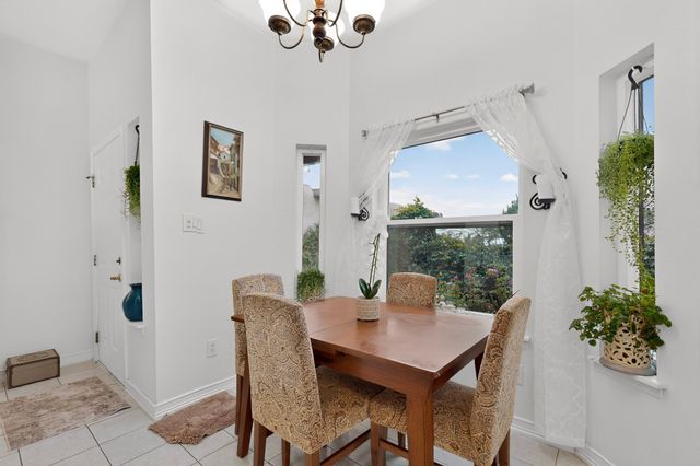 2961 Plaza Blanca, Santa Fe, NM 87507