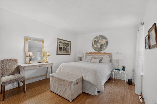 2961 Plaza Blanca, Santa Fe, NM 87507