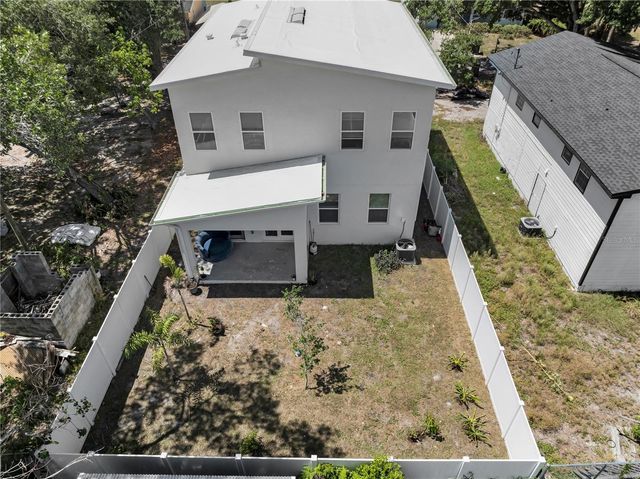 2404 CASSELL, Tampa, FL 33605