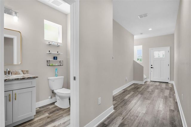2404 CASSELL, Tampa, FL 33605