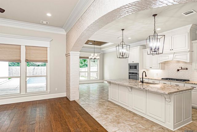 37378 Cypress Hollow Ave, Prairieville, LA 70769