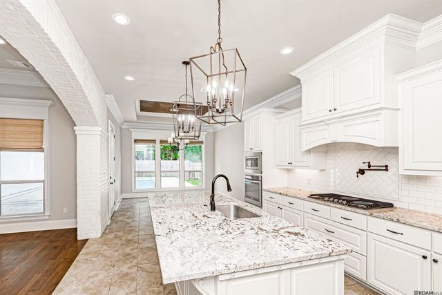 37378 Cypress Hollow Ave, Prairieville, LA 70769