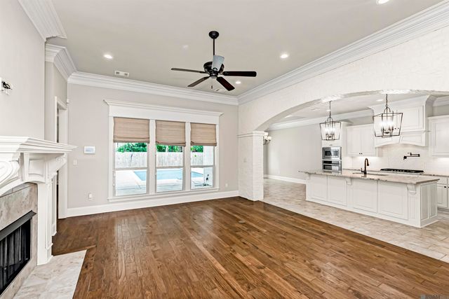 37378 Cypress Hollow Ave, Prairieville, LA 70769