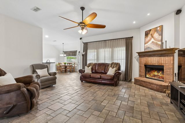 1901 Saw Tooth Court, Haslet, TX 76052