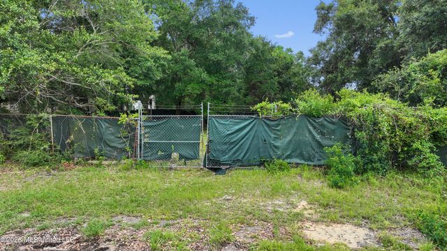 1918 Pass Road, Gulfport, MS 39501