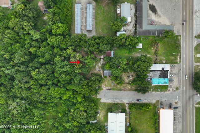 1918 Pass Road, Gulfport, MS 39501