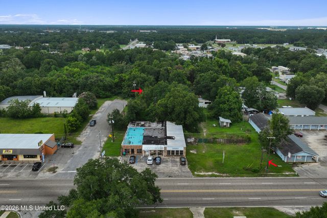 1918 Pass Road, Gulfport, MS 39501