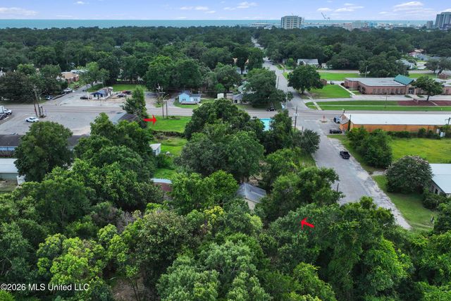 1918 Pass Road, Gulfport, MS 39501