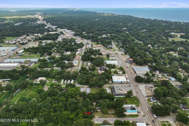 1918 Pass Road, Gulfport, MS 39501