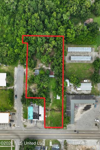 1918 Pass Road, Gulfport, MS 39501