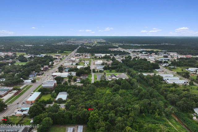 1918 Pass Road, Gulfport, MS 39501