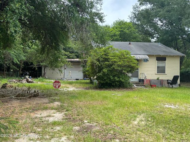 1918 Pass Road, Gulfport, MS 39501