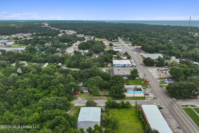 1918 Pass Road, Gulfport, MS 39501