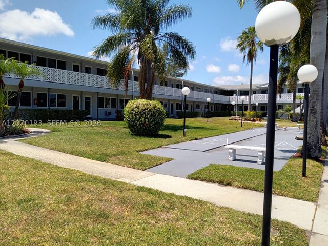 600 Layne Blvd 118, Hallandale Beach, FL 33009