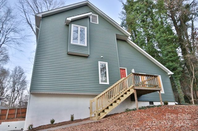 8037 Mill Chase Road, Lewisville, NC 27023