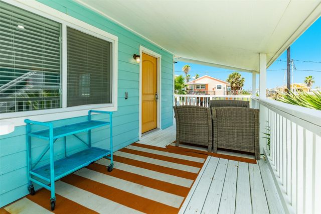 4015 Oleander Drive, Galveston, TX 77554