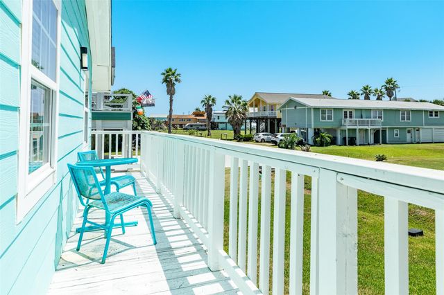 4015 Oleander Drive, Galveston, TX 77554